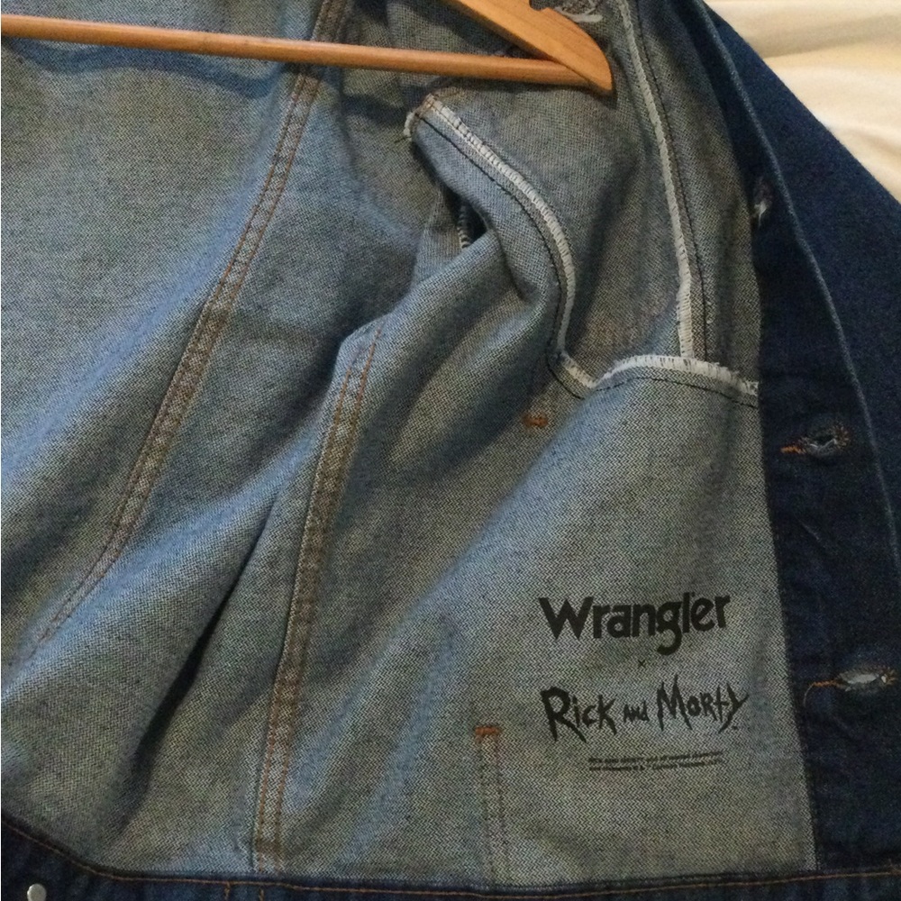 Limited Edition **Rare** Wrangler X Rick And Morty De… - Gem